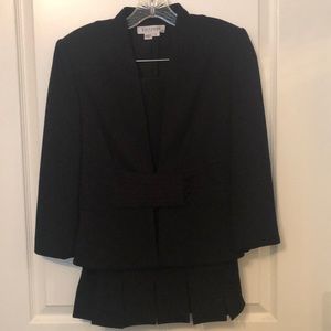 Kay Unger Black Suit NWOT 4